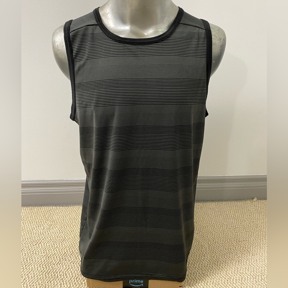 2/$20❤️- SHIRT | Men’s tank top size medium